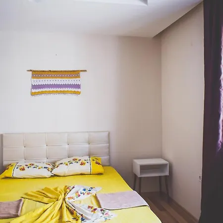 Nar Sarisu Apart 2* Konyaalti